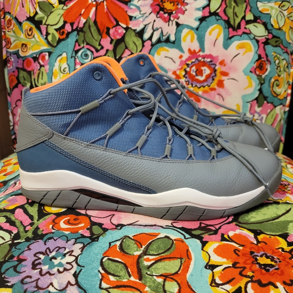 Mens nike jordan basketball shoes size 11.5